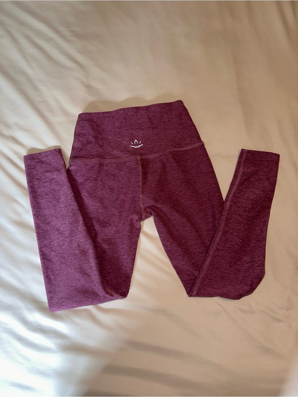 Beyond Yoga Heathered Purple/Pink Leggings